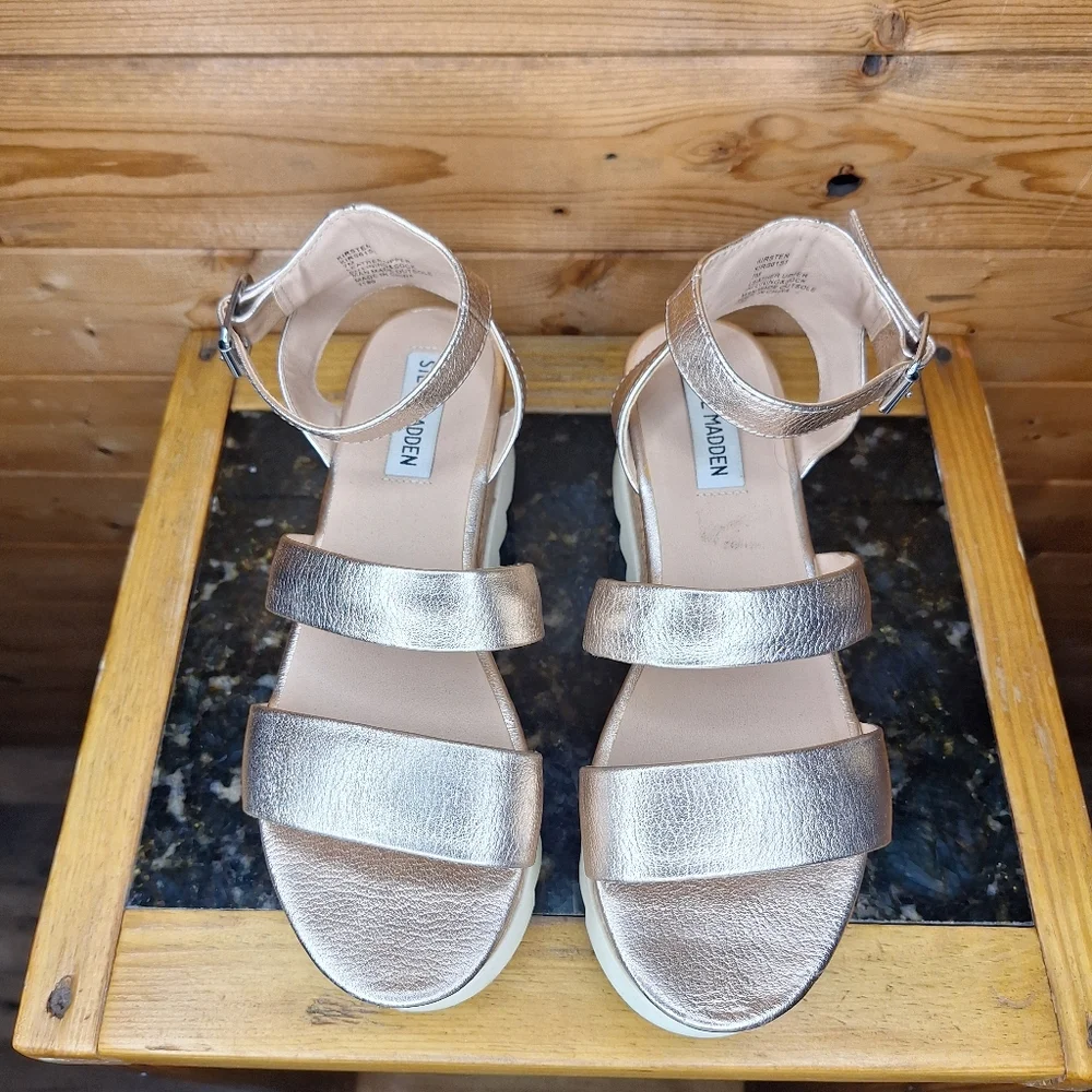 ❤️ Steve Madden Rose Gold Plataform sandals Size 7M